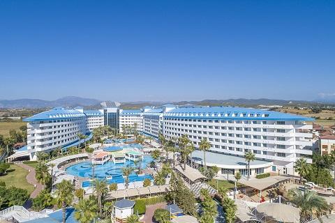 Crystal Admiral Resort Suites
