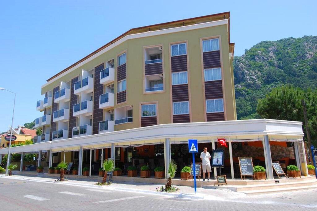 Faros Premium Beach Hotel