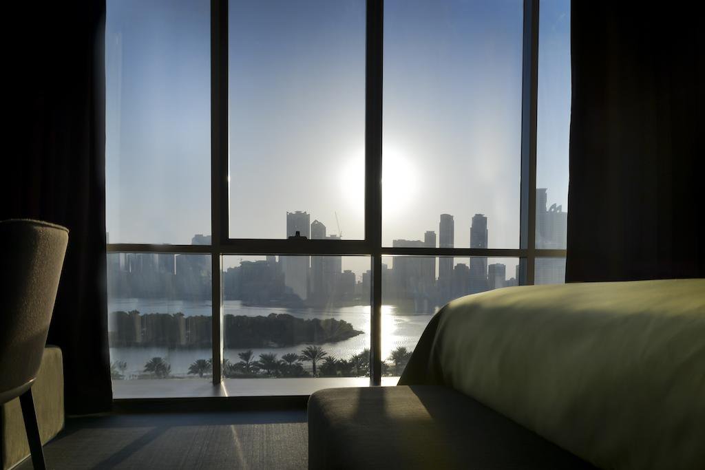 Hotel 72