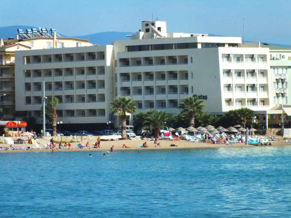 Tuntas Suites Altinkum