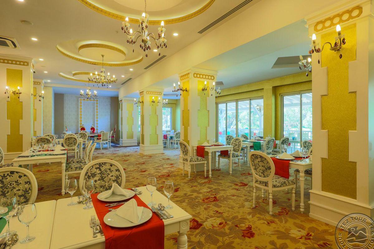 Crystal Tat Beach Golf Resort