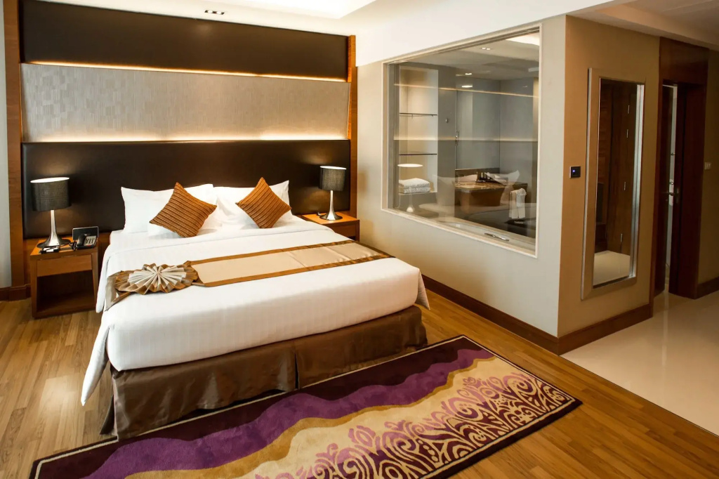 The Grand Fourwings Convention Hotel