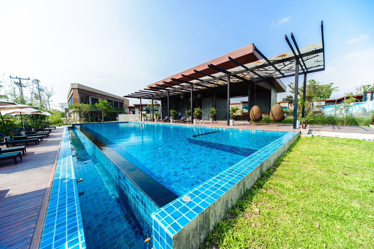 Sea Two Pool Villa Resort
