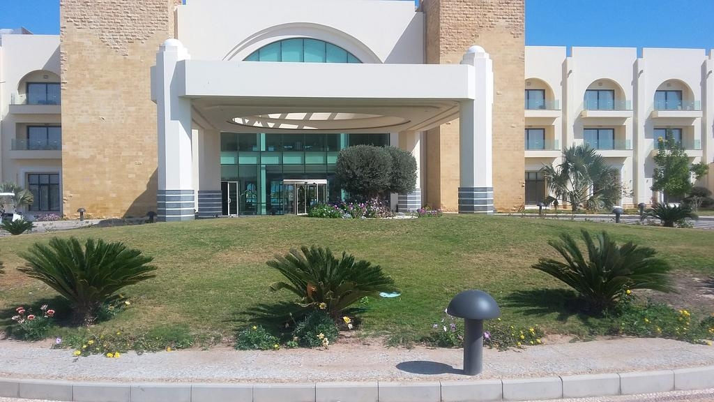 Movenpick Resort Soma Bay