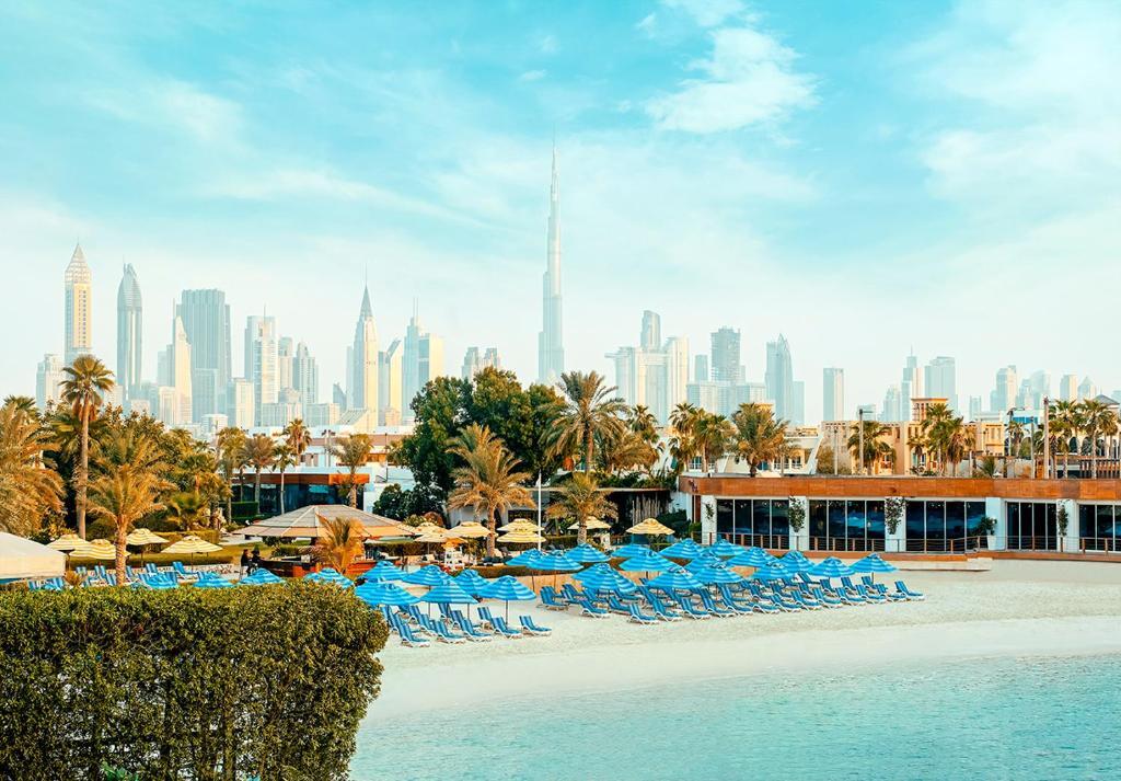 Отель Dubai Marine Beach Resort