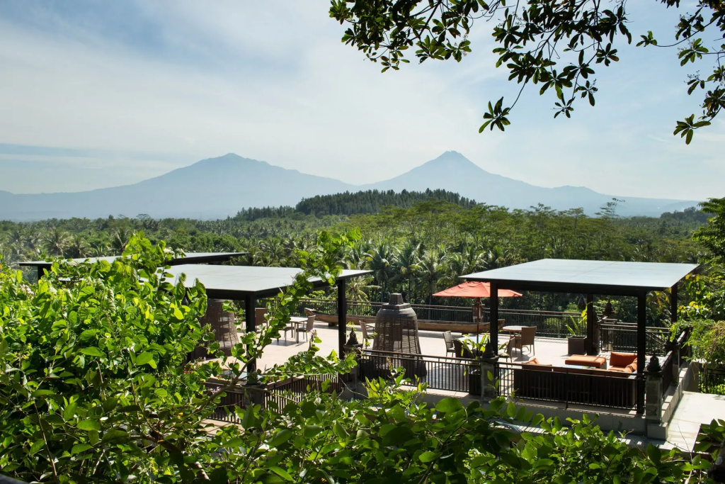 Отель Plataran Borobudur Resort