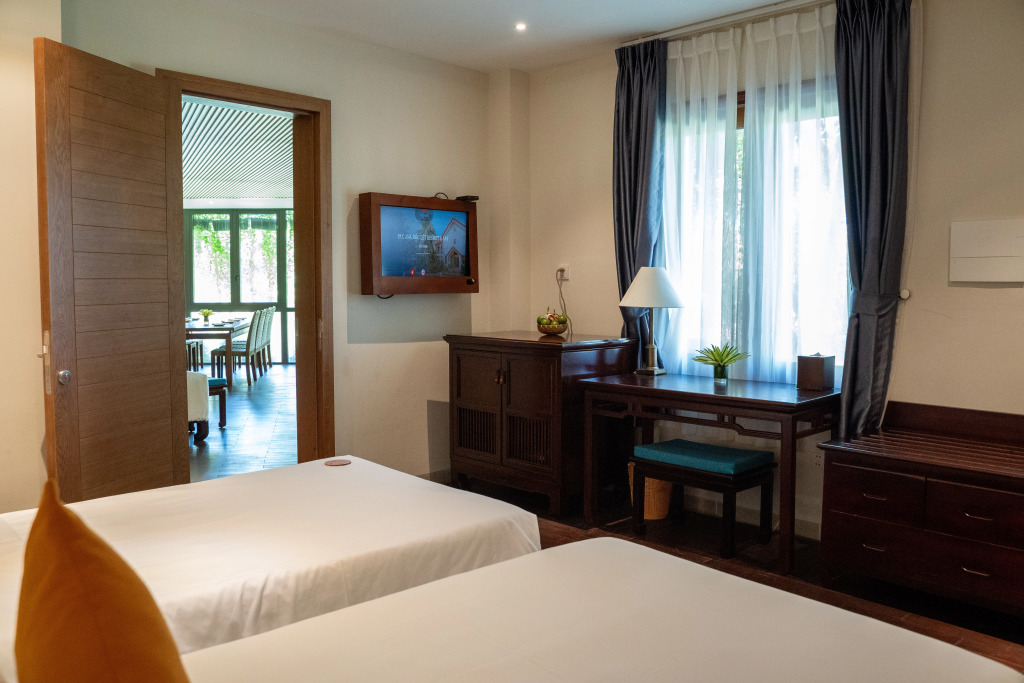 Pax Ana Doc Let Resort