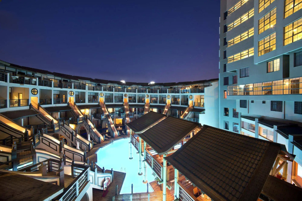 Limak Lara De Luxe Hotel