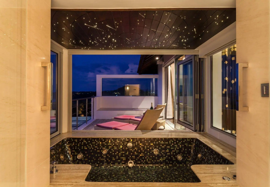 Bluesiam Villa
