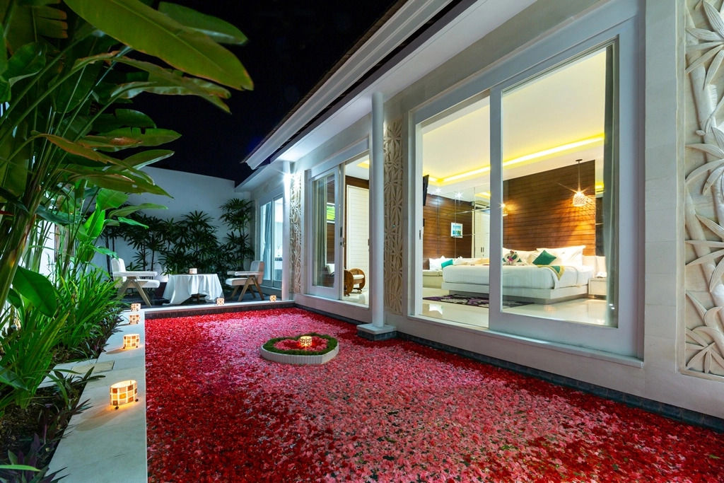 Crown Bali Villa Seminyak