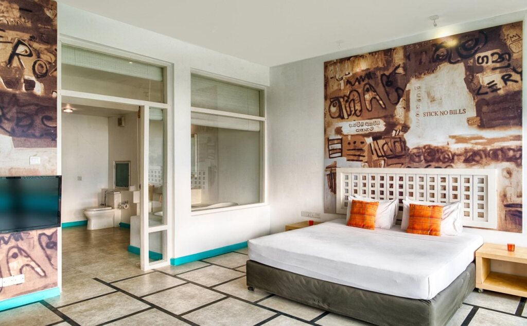 Hotel J Special Cat.