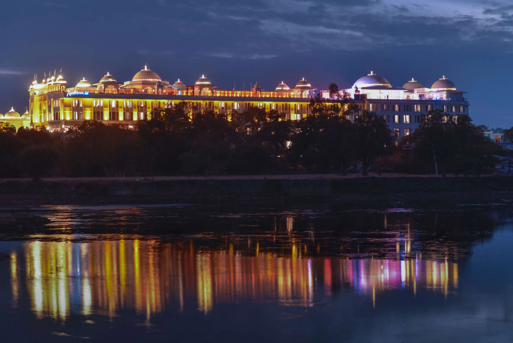 Radisson Blu Udaipur Palace Resort