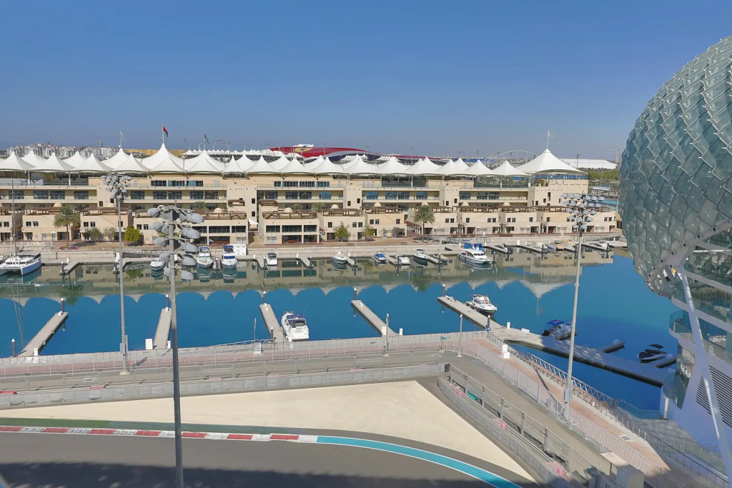 W Abu Dhabi Yas Island