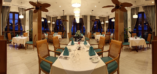 Maikhao Dream Villa Resort