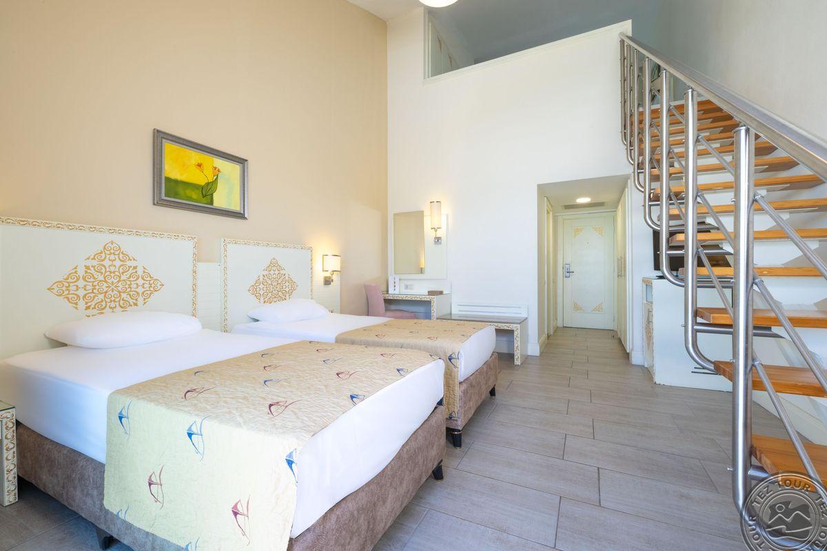 Crystal Admiral Resort Suites