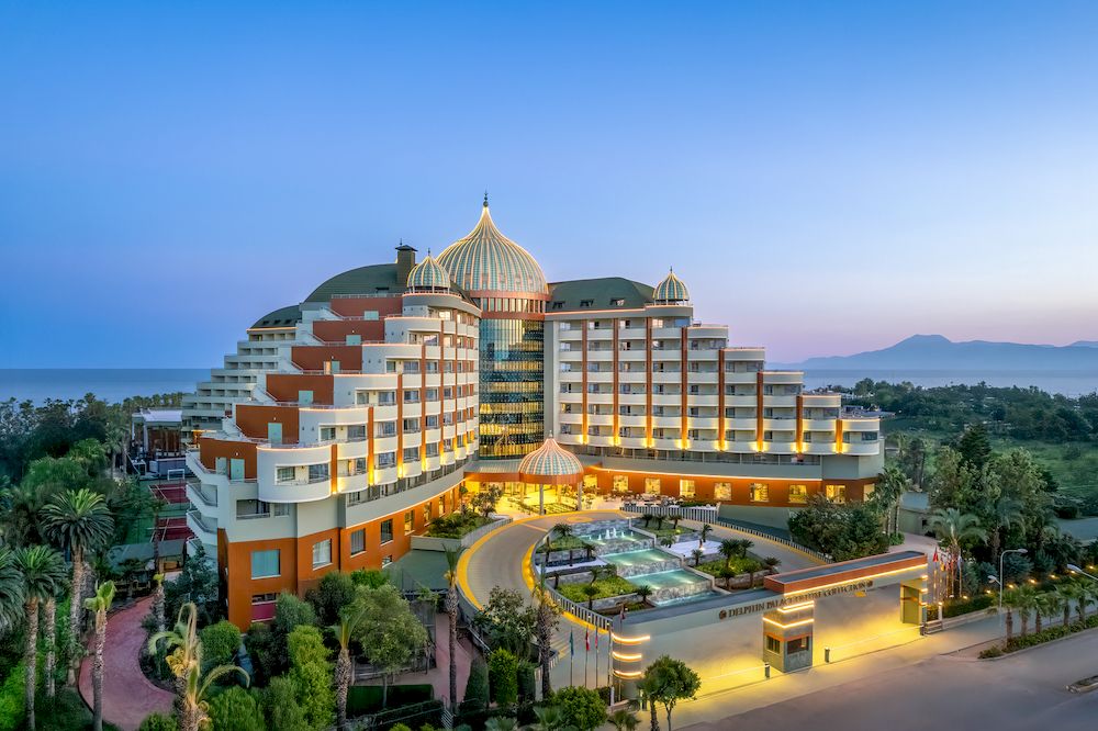 Delphin Palace