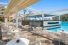 Albatros White Beach
