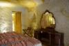 Golden Cave Suites