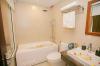 May De Ville Luxury Hotel