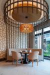 Side Royal Luxury
