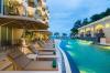 Lk Emerald Beach