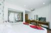 May De Ville Luxury Hotel