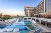 Glamour Resort