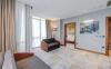 Double Tree By Hilton Hotel - Piyalepasa