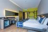 Noxinn Deluxe Hotel