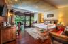 Kupu Kupu Barong Villas